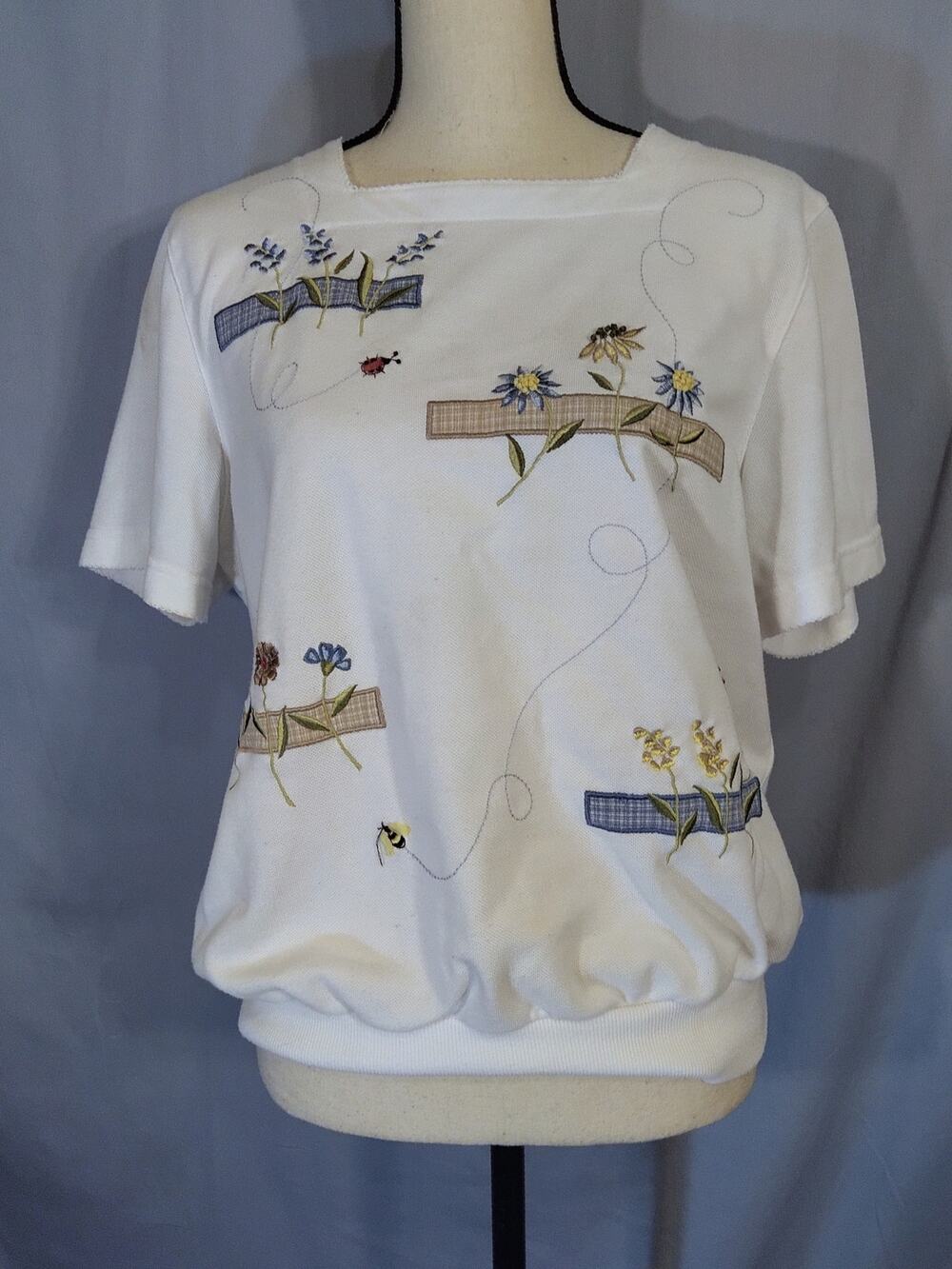 Vintage Spring Print Embroidered Top